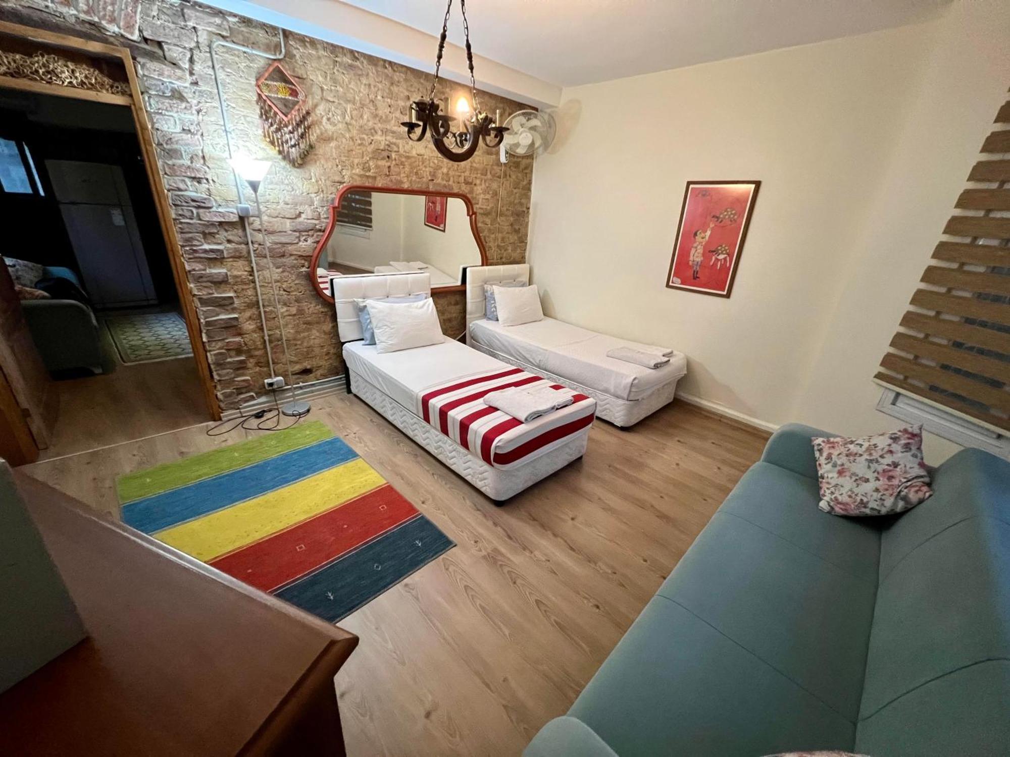 Apartamento Taksim Sofa House By Rodin Estambul Exterior foto