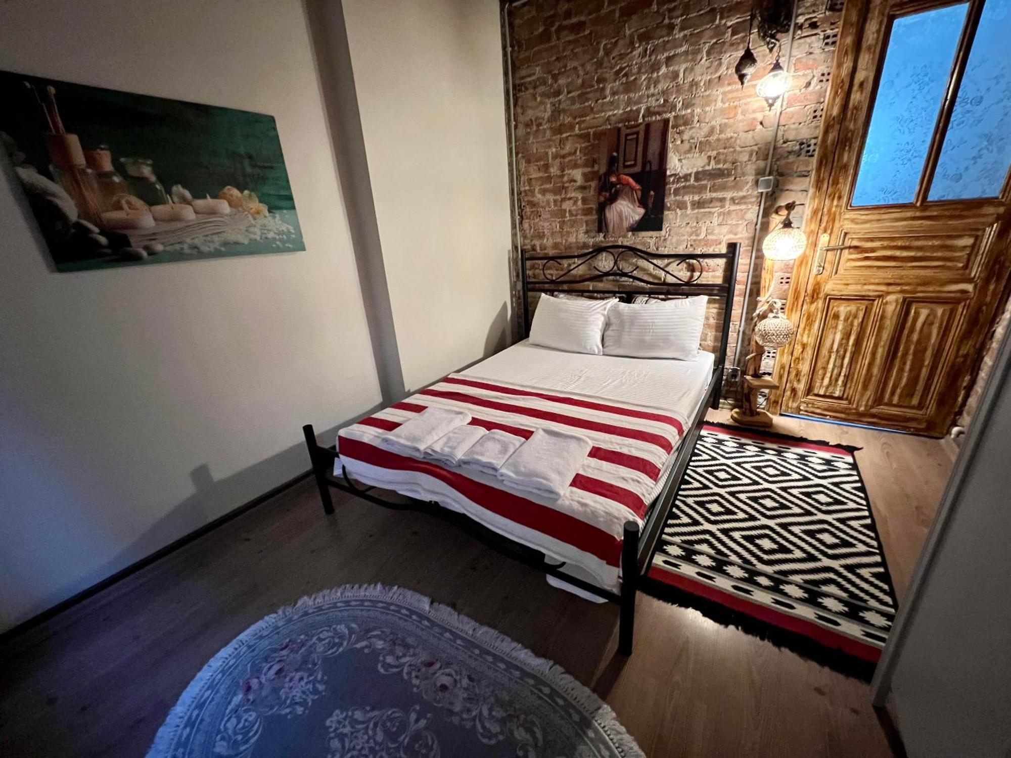 Apartamento Taksim Sofa House By Rodin Estambul Exterior foto